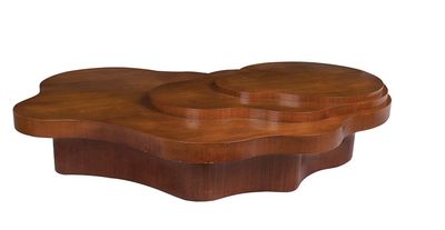 Mesa table in walnut 
